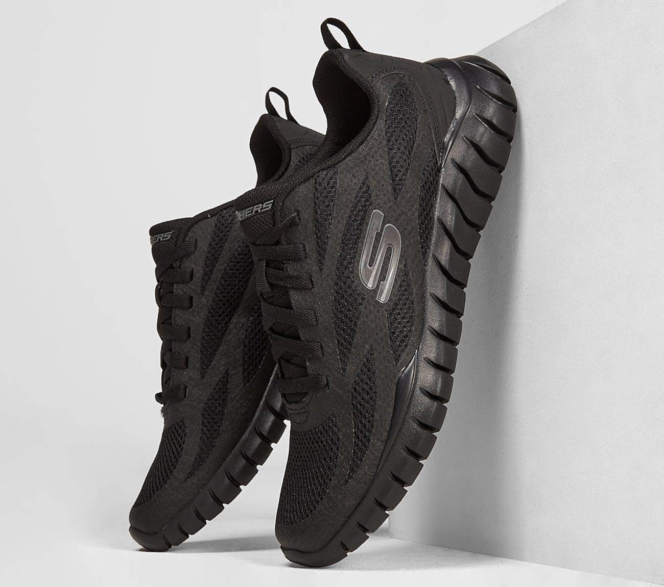 skechers overhaul blokade