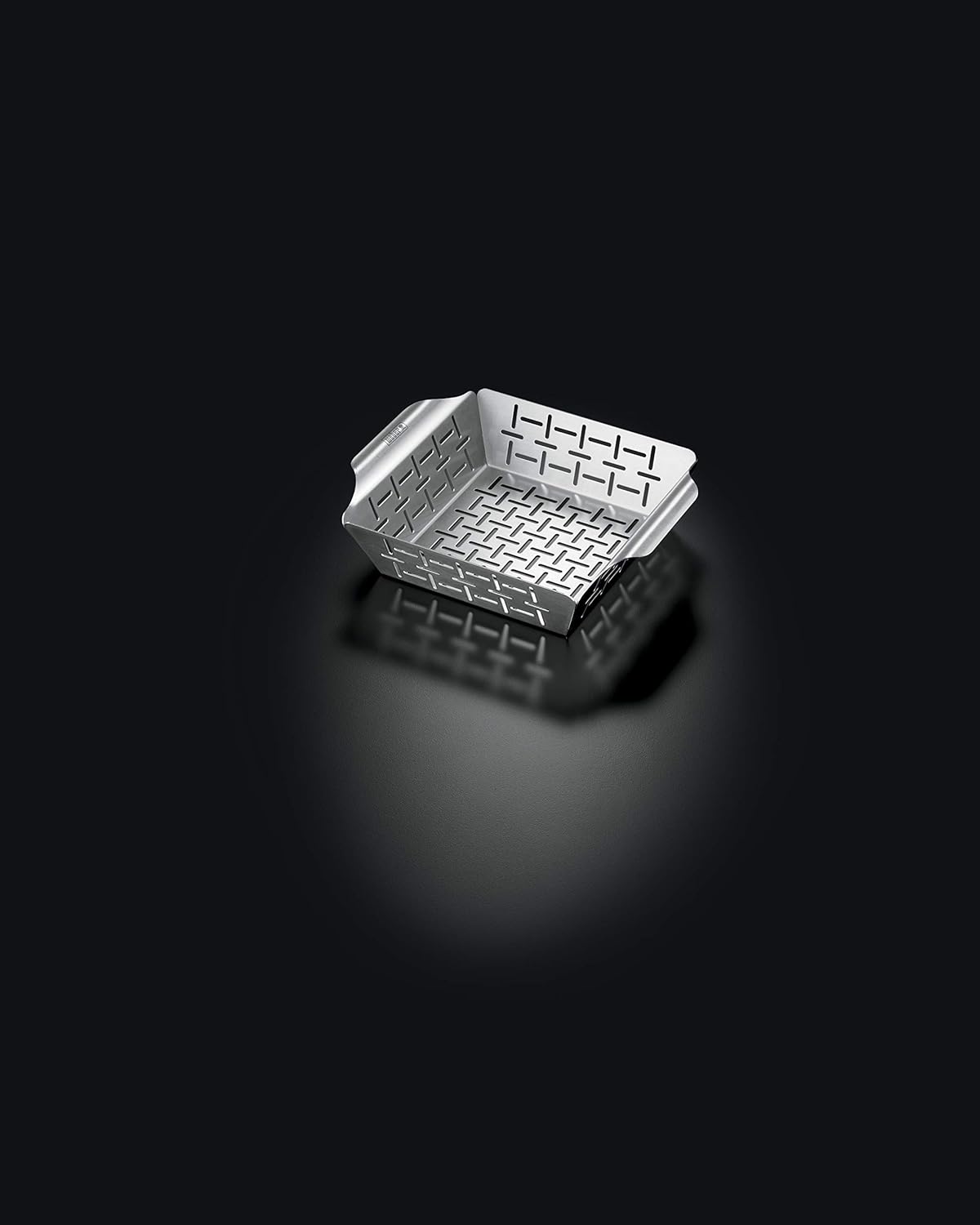 Weber Deluxe Grill Basket, Small (24 x 19cm), Heat Resistant & Dishwasher Safe BBQ Grill Pan Made of Stainless Steel - Image 5