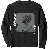 Justin Bieber Changes Sweatshirt