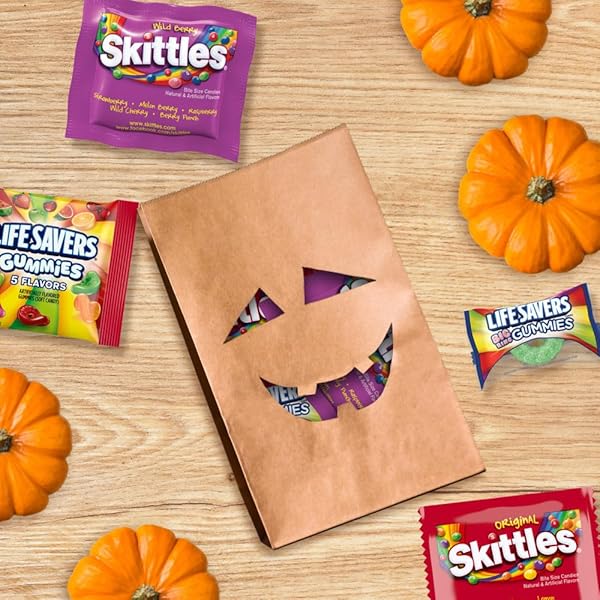 LIFE SAVERS GUMMIES & SKITTLES ORIGINAL & WILD BERRY VARIETY BAG, 35 PIECES