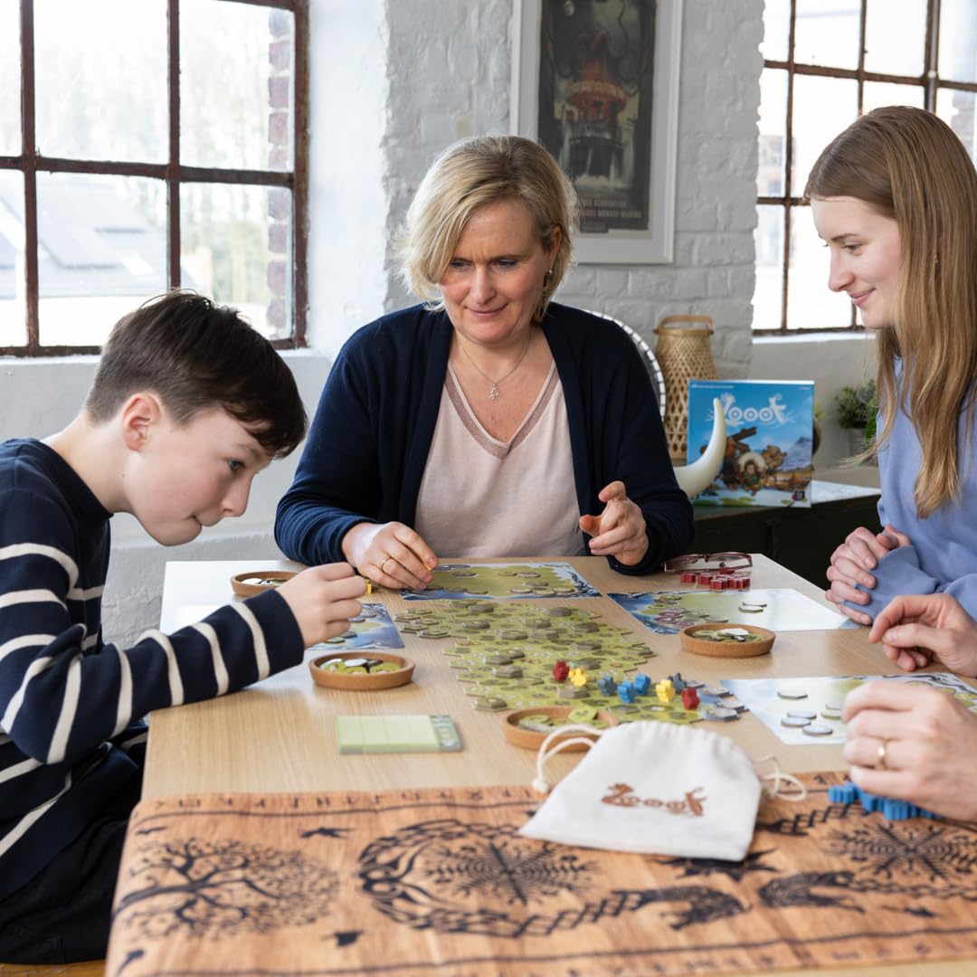 Looot - Pillage and Raid to Become Leader of The Vikings | Kenner Spiel Nominated for 2025 | Casual Strategy Board Game for Kids, Teens, & Adults | Ages 10+ | 2 to 4 Players | 45 Minutes