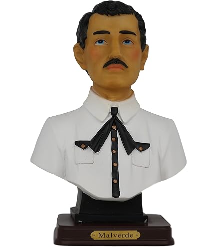 Amazon.com: Jesus Malverde Estatua Jesus Malverde Statue Sitting