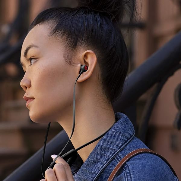 BEATS FLEX WIRELESS EARBUDS – APPLE W1 HEADPHONE CHIP, MAGNETIC EARPHONES, CLASS 1 BLUETOOTH, 12 HOURS OF LISTENING TIME, BUILT-IN MICROPHONE – BLACK