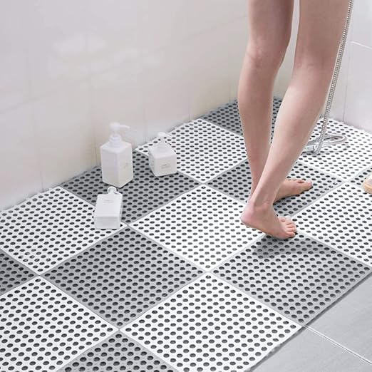 Amazon Co Jp お風呂マット 滑り止め バスマット 30x30cm 防カビ 浴室マット すのこ 洗い場マット 浴槽マット 大判 転倒防止 介護用 24枚 グレー ホーム キッチン