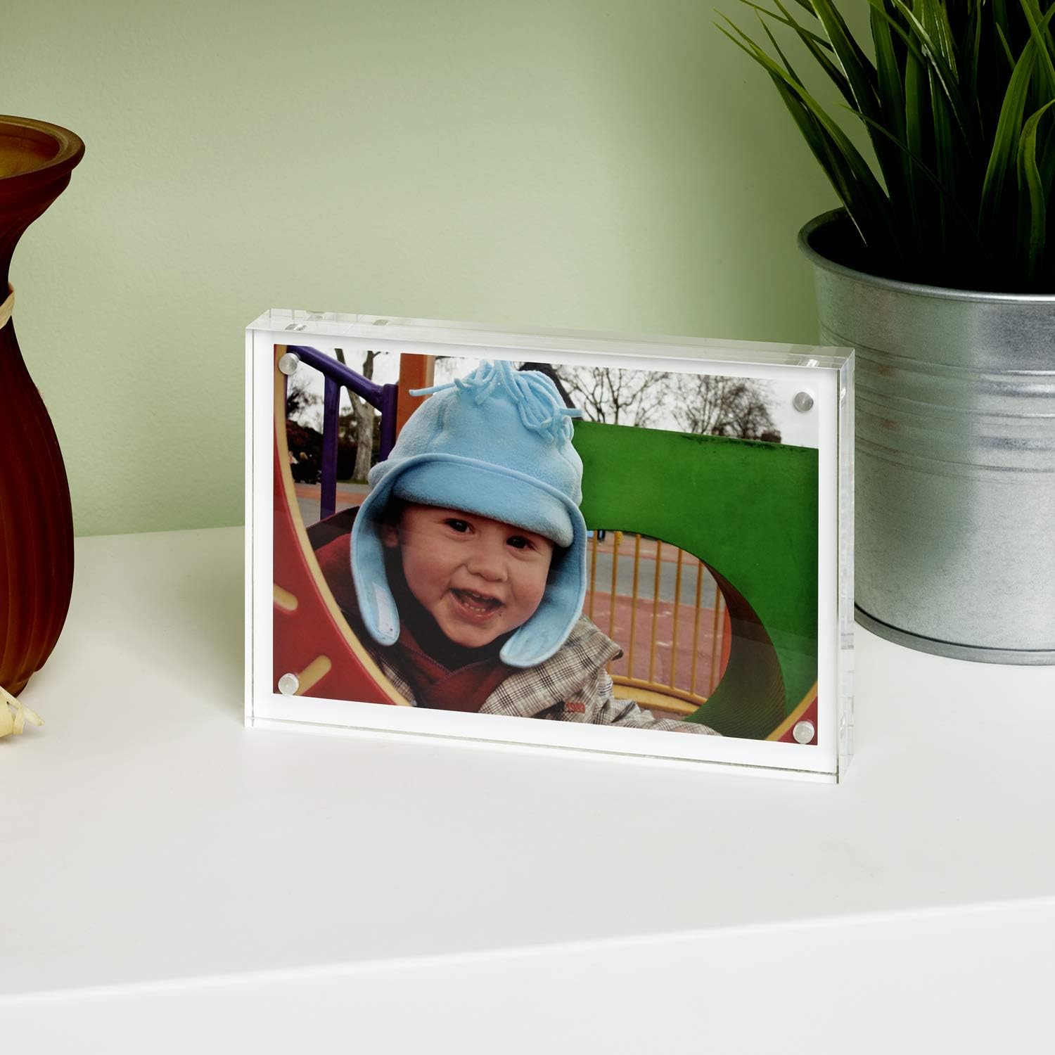 Scribble Magnetic 6 x 4 Inch Acrylic Photo Frame/Block, Free Standing, Use Horizontally or Vertically, Clear - Image 3