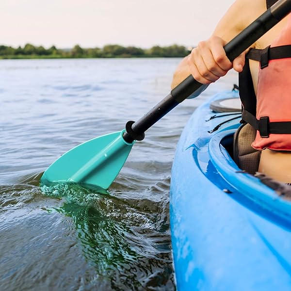 { TOP 10 } Best Kayak Paddles For Fishing Oct 2022 Reviews