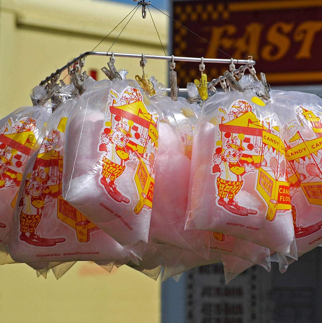 Fluffl Candy Floss Bags - 1000 Funfair Illustrated Clear, Disposable Plastic Treat Bags - Fold Top Closure - 46cm x 30cm - Image 3