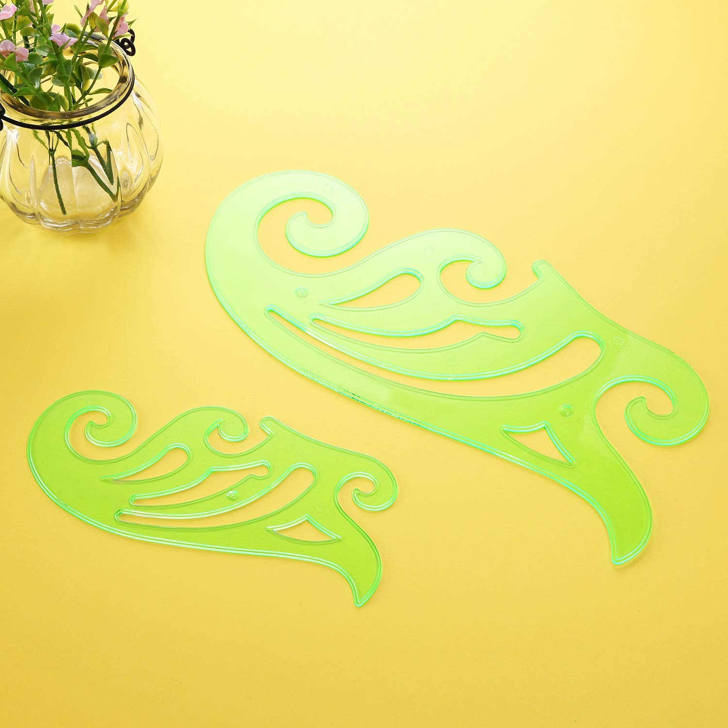 6 Pieces Plastic French Curve Ruler Multi-Function Comic Template Tool Set for Drafting Drawing Template, 6 Assorted Sizes