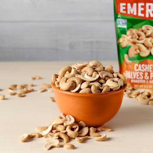 EMERALD CASHEW HALVES AND PIECES, 1.25-OUNCE (PACK OF 12)