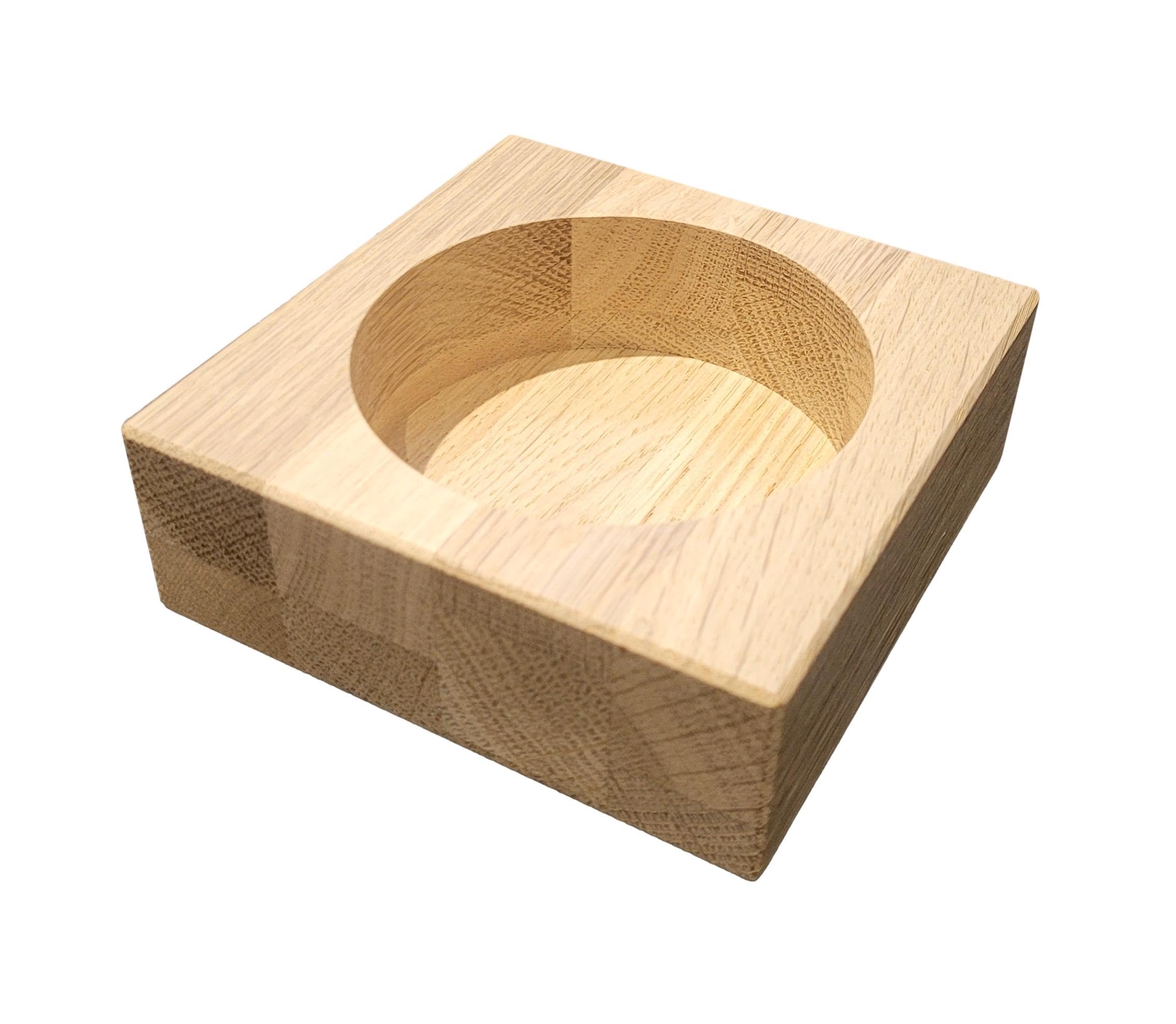 Wooden World - Wooden wine bottle coaster made of oak wood