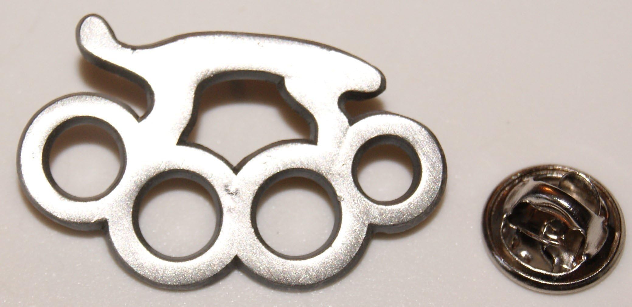 Knuckleduster button, badge, pin, 231