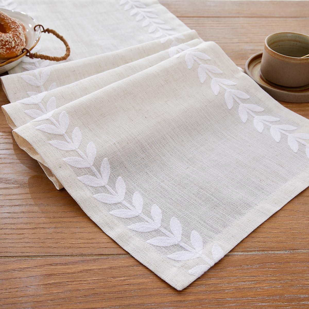 Wracra Linen Embroidered Table Runner, Irregular Willow Leaf Table Runners 120cm Long, Rustic Farmhouse Table Runner for Dining Holiday Parties and Everyday Use(White, 120cm)