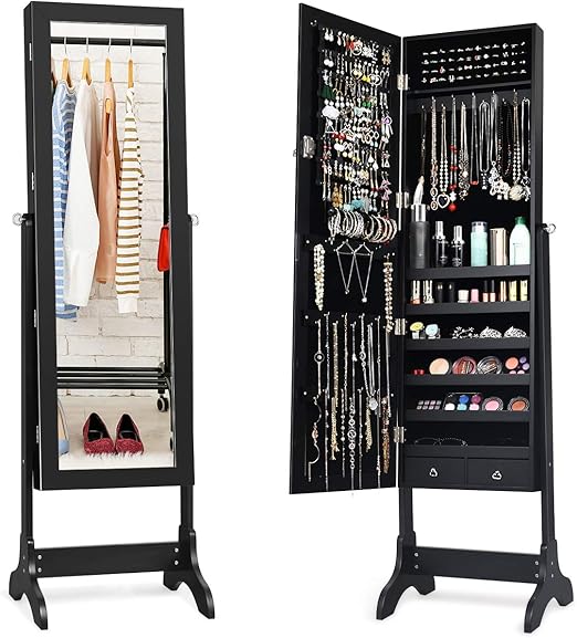 Una mujer en el armario | Los mejores armarios