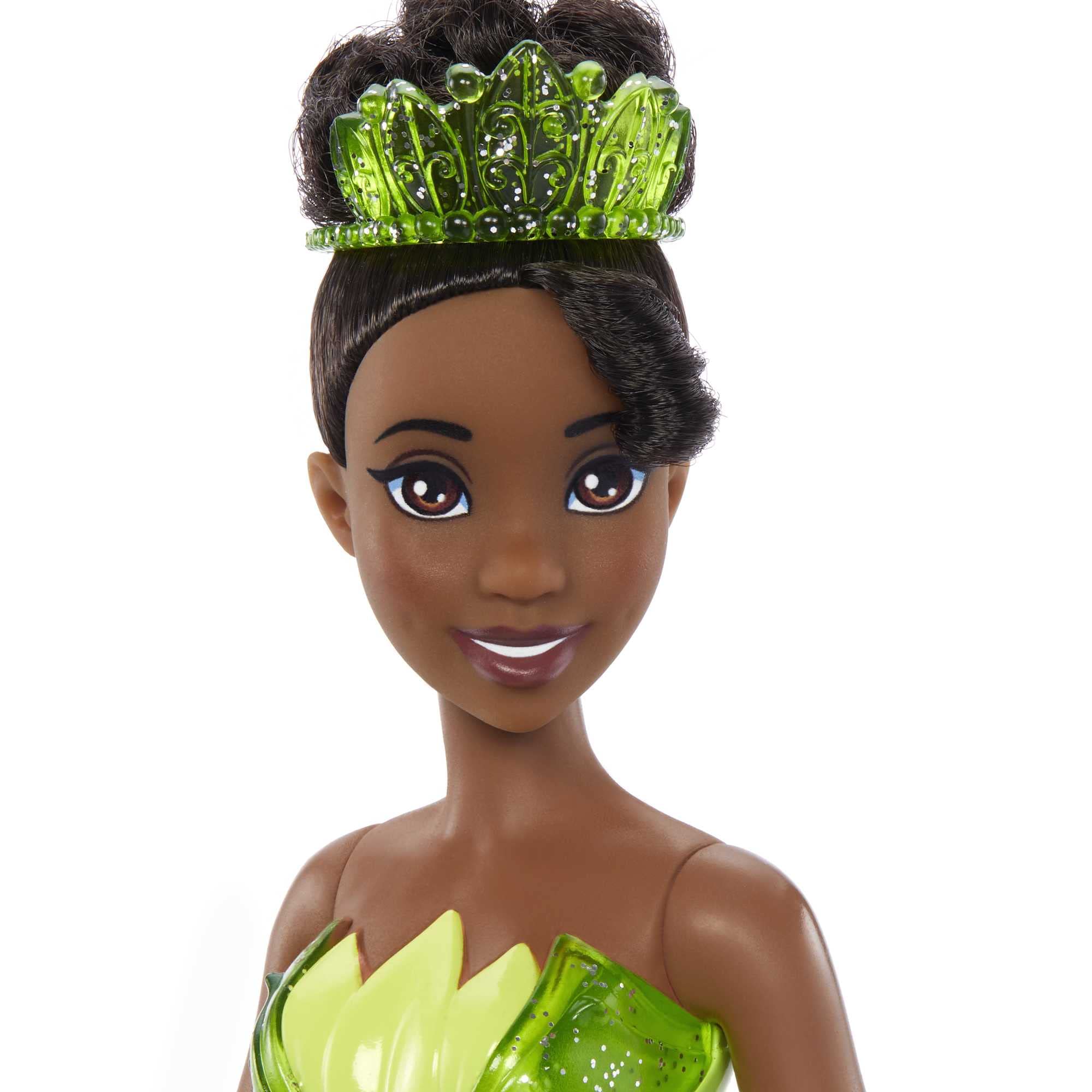 Mattel DISNEY Prinzessin Tiana - Bewegliche Puppe mit glitzerndem Outfit und Accessoires, inspiriert vom Film Küss den Frosch, für Kinder ab 3 Jahren, HLW04 3