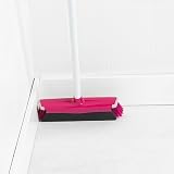 Kleeneze KL076113EU7 2 in 1 Sweeping Brush with 130 cm Handle Pink Grey view 4