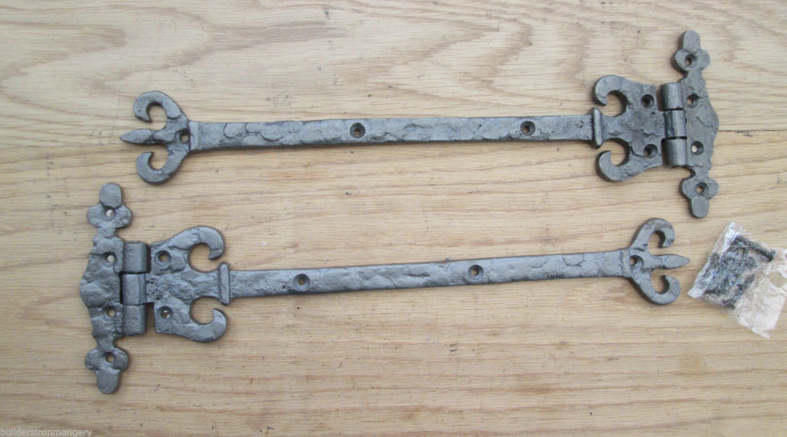 IRONMONGERY WORLD® Antique Wrought Iron Ornate Fancy Decorative Door GATE T-Hinge TEE Hinges