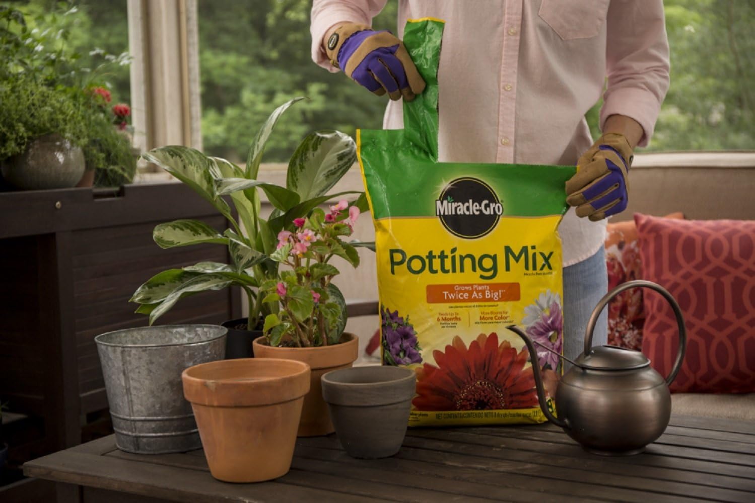 Miracle-Gro Potting Mix, 1 cu. ft. : Soil And Soil Amendments : Garden & Outdoor