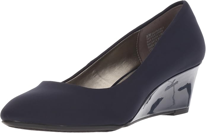 bandolino franci wedge pump