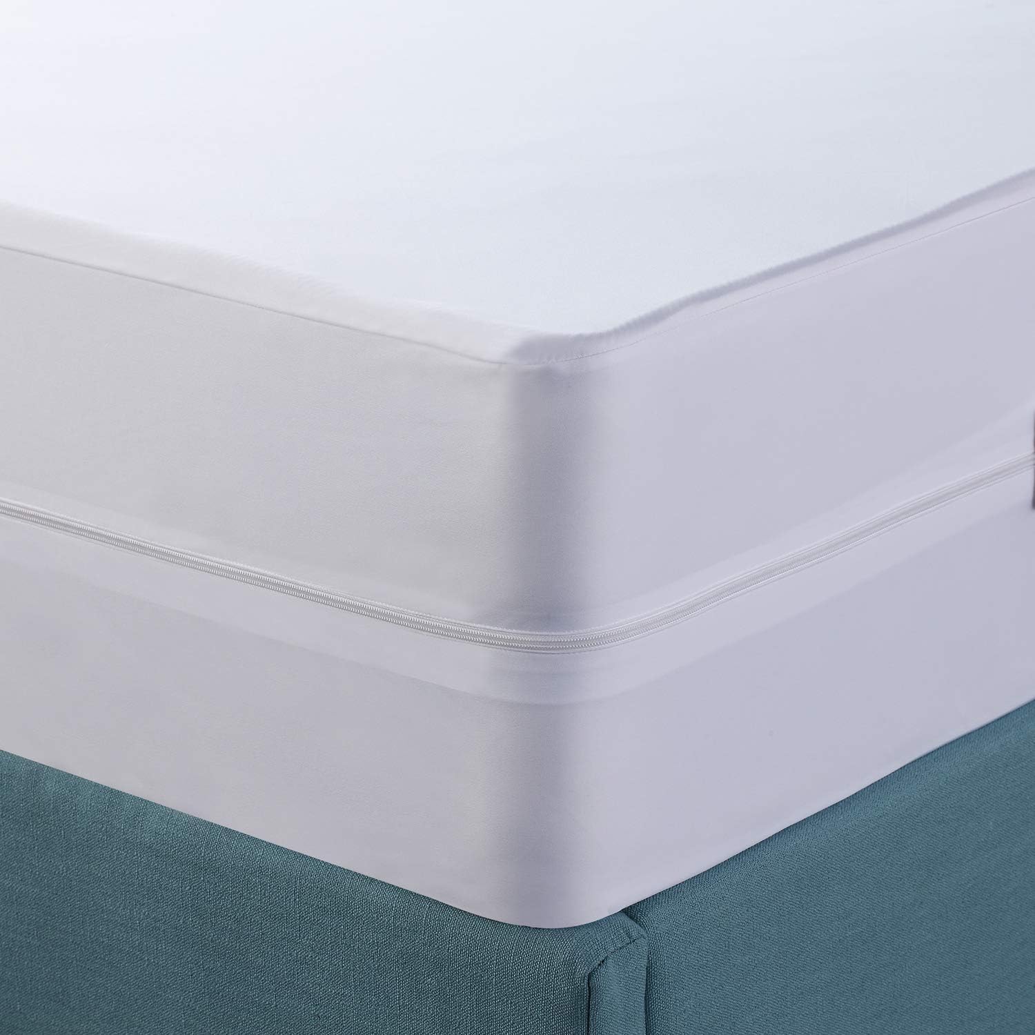 Utopia Bedding Premium Zippered Waterproof Mattress Encasement - Zipper Opening Protector - Fits 13 Inches Deep - Bed Bug Proof (Twin): Home & Kitchen