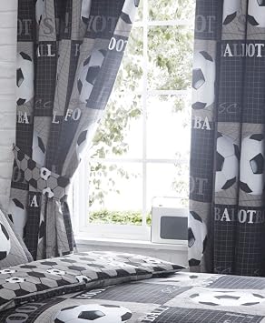 Vorhang Set Fur Kinderzimmer Mit Fussball Motiv Gefuttert 167 X