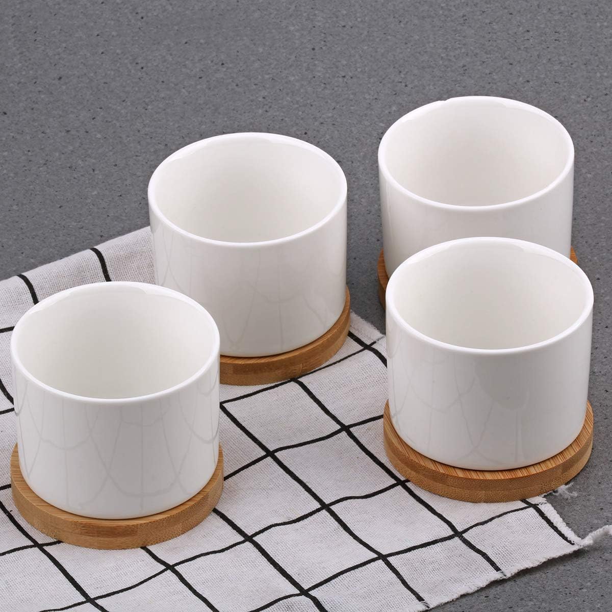Succulent Pots, ZOUTOG White Mini 3.15 inch Ceramic Flower Planter Pot with Bamboo Tray, Pack of 6 - Plants Not Included: Kitchen & Dining