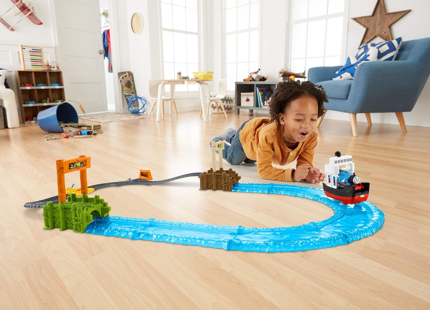 trackmaster boat and sea set