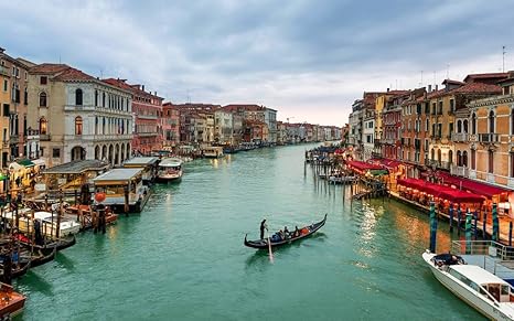 Amazon Co Jp 水中での都市 ヴェネツィア イタリア 運河 住宅 ボート 夕暮れ ライト キャンバスの 写真 ポスター 印刷 60cmx40cm ホーム キッチン