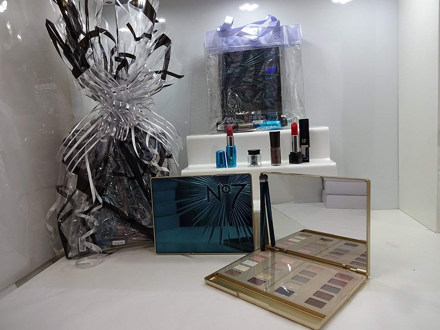 No7 & Seventeen Luxury Shimmer Make Up Gift Set, Gift