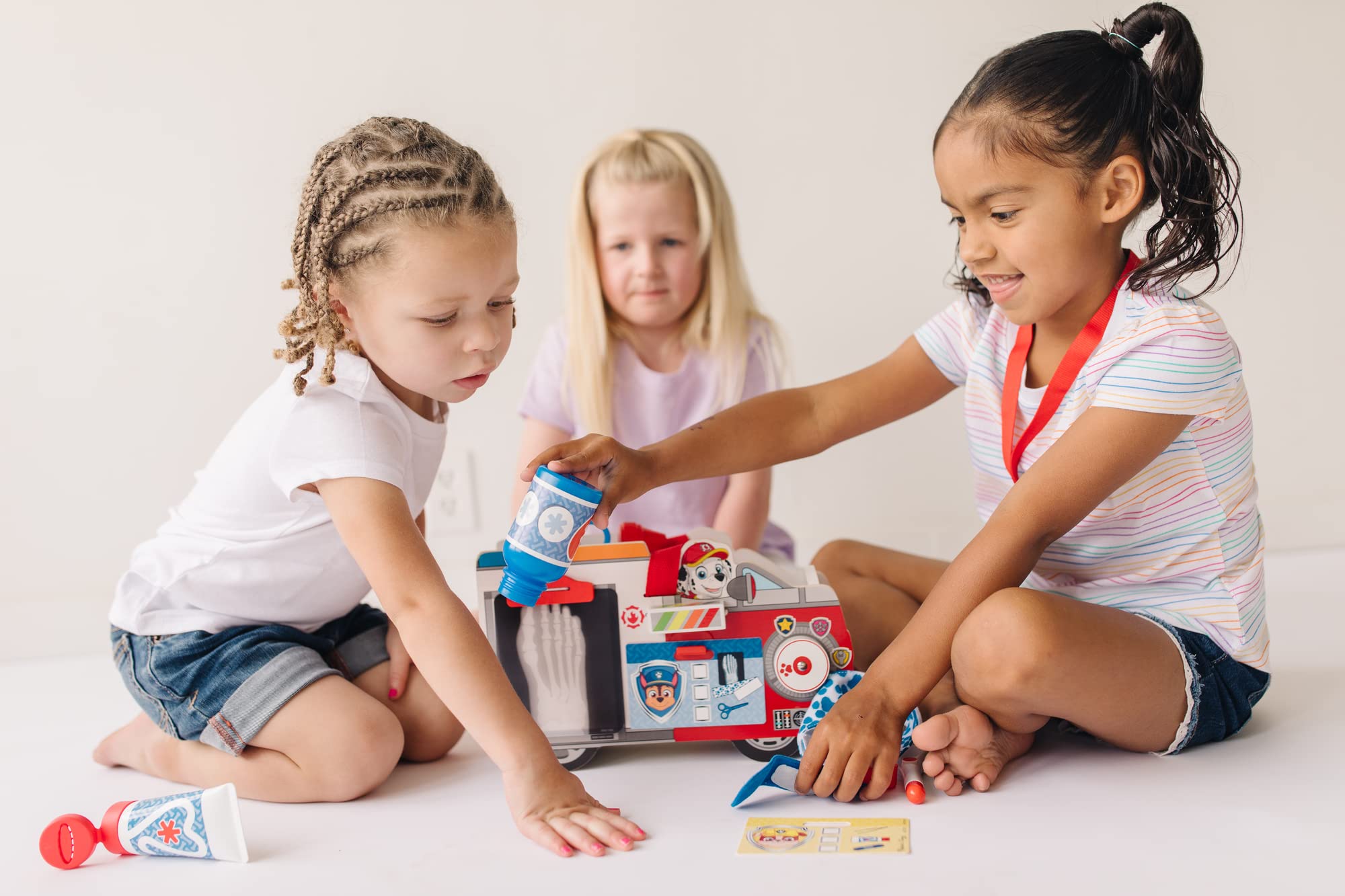 Melissa & Doug PAW Patrol Marshall's Wooden Rescue EMT Caddy (14 Pieces)