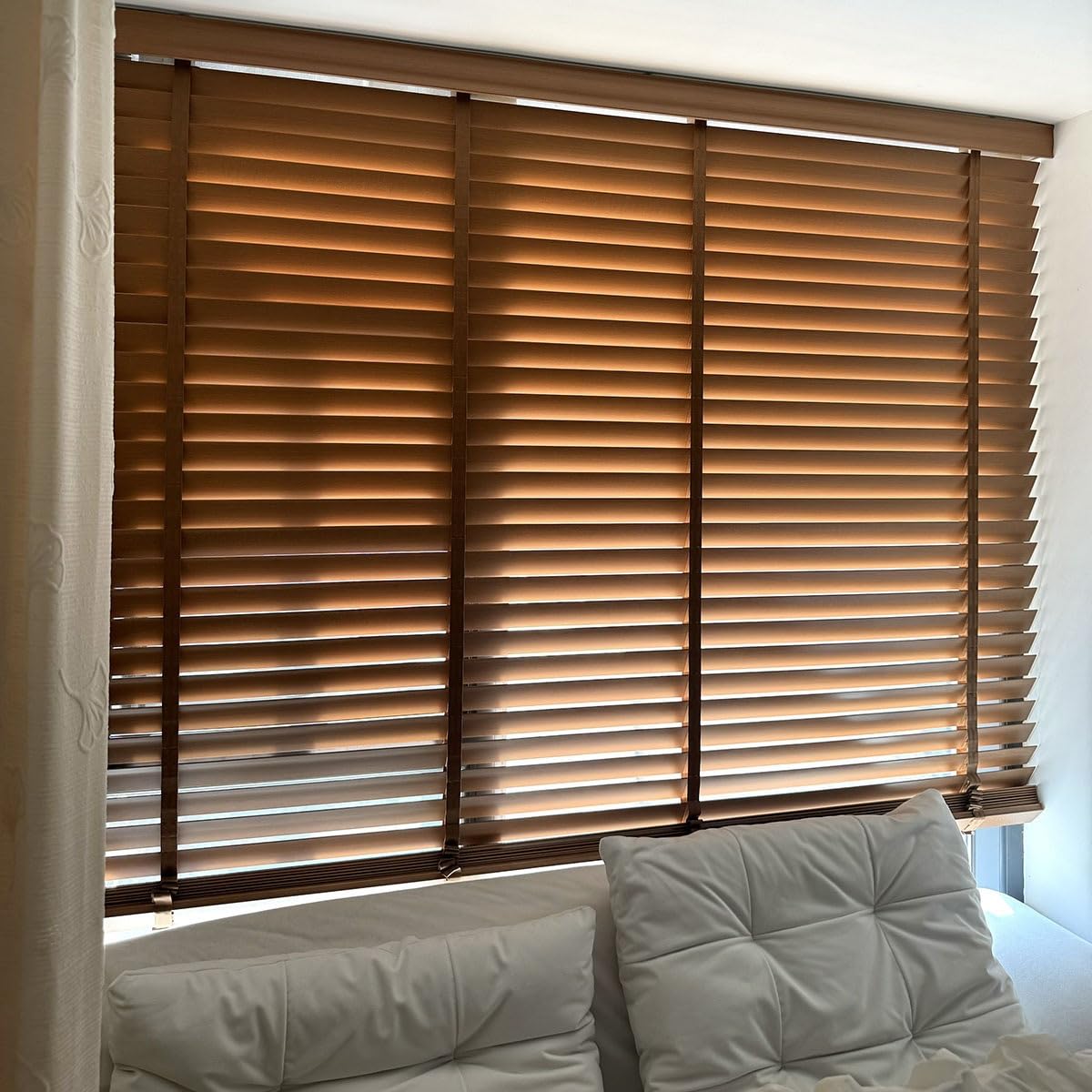 Photo 1 of *** SIMILAE ITEM*** **UNKNOWN SIZE** 2" Slats Cordless Window Blinds Faux Wood Blind, Indoor Wood Blinds  Privacy Horizontal Blinds(Brown)