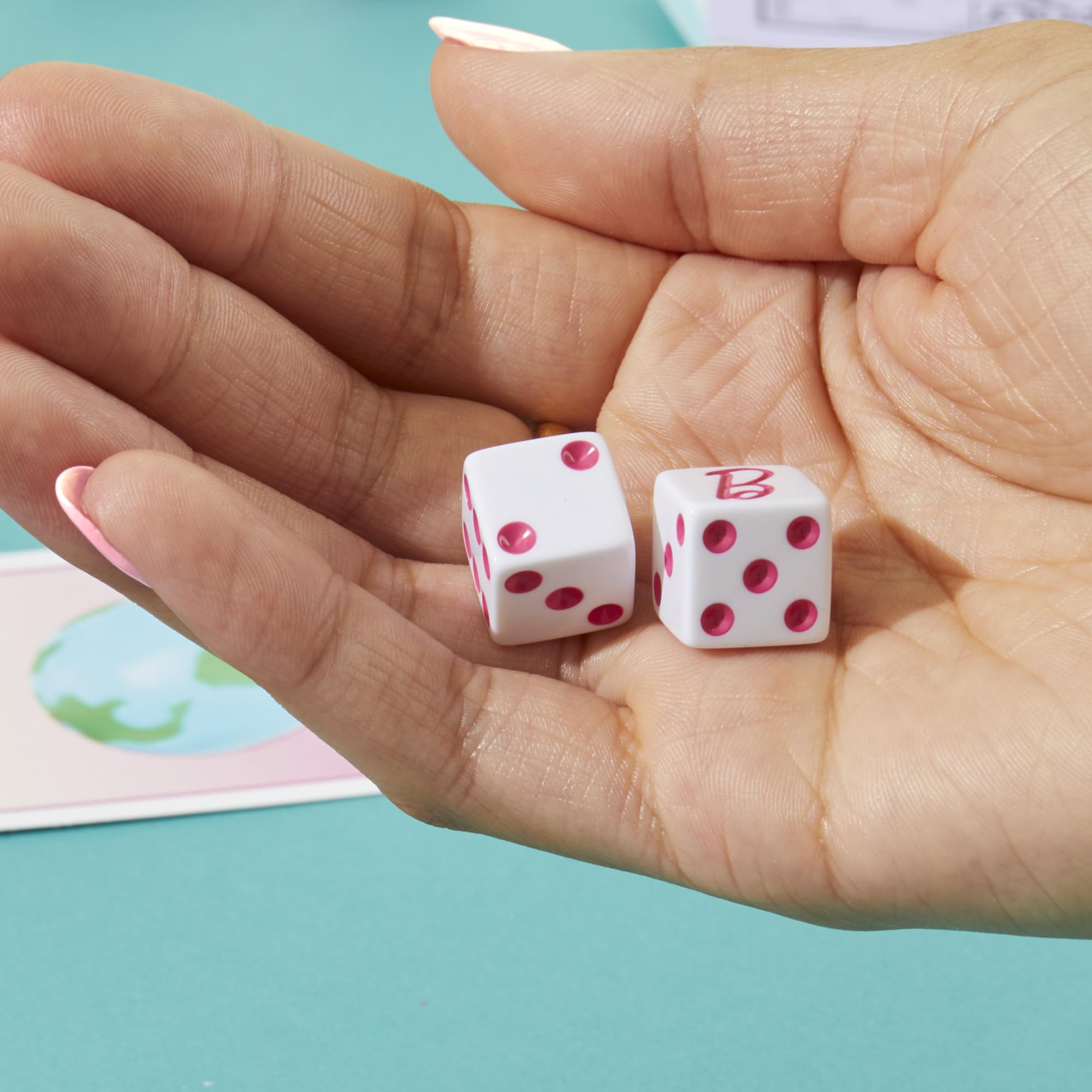 Monopoly Barbie Edition, das Klassische Brettspiel inspiriert von Barbies Traumwelt und ihren Abenteuern, originelles für Kinder und Teenager 7