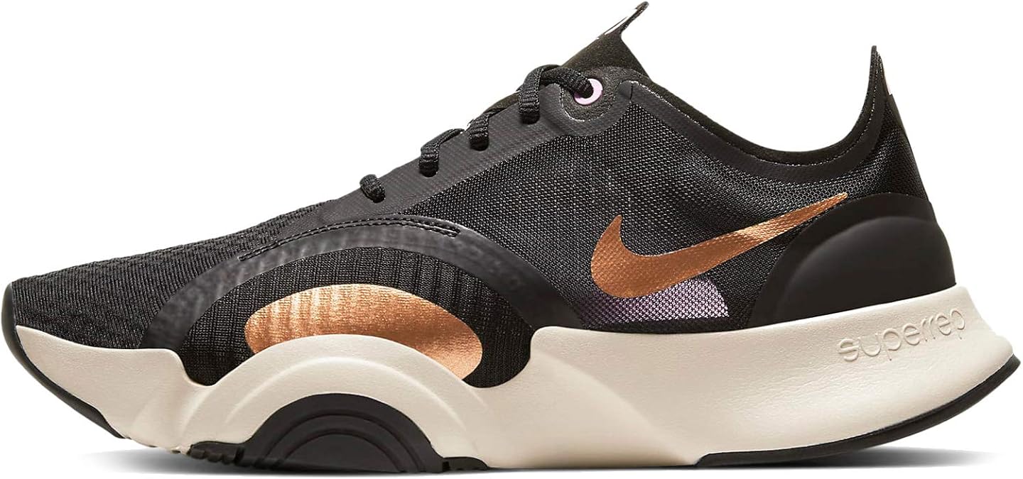 black and gold nike womens shoes