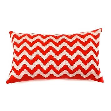 Amazon Com Campton 12 X 20 Inch Red Zig Zag Decorative Throw