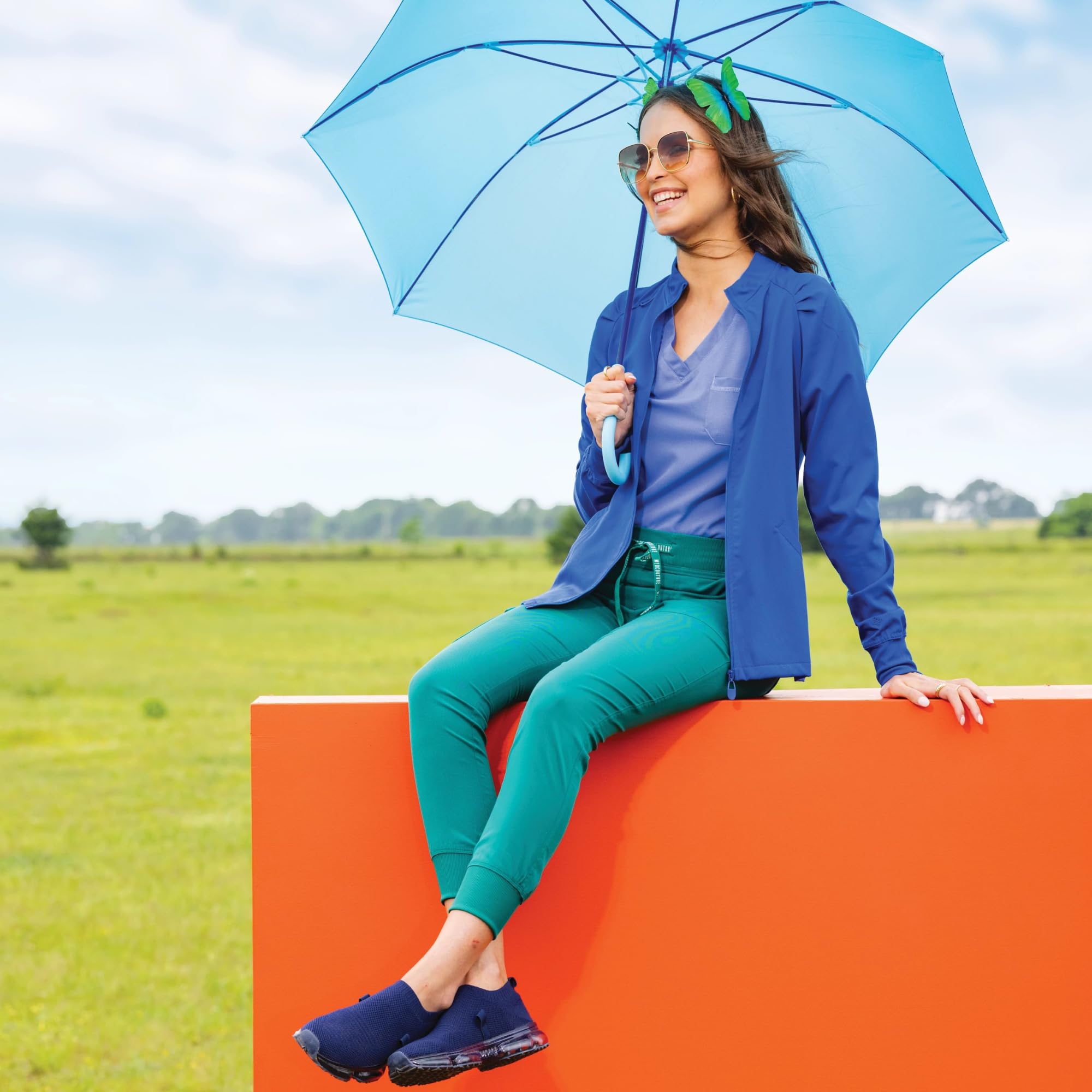 Med Couture Scrub Pants For Women Cargo Jogger Bottoms with 5 Pockets, Lightweight, Ultra Soft, 2-Way Stretch Fabric - MC7710