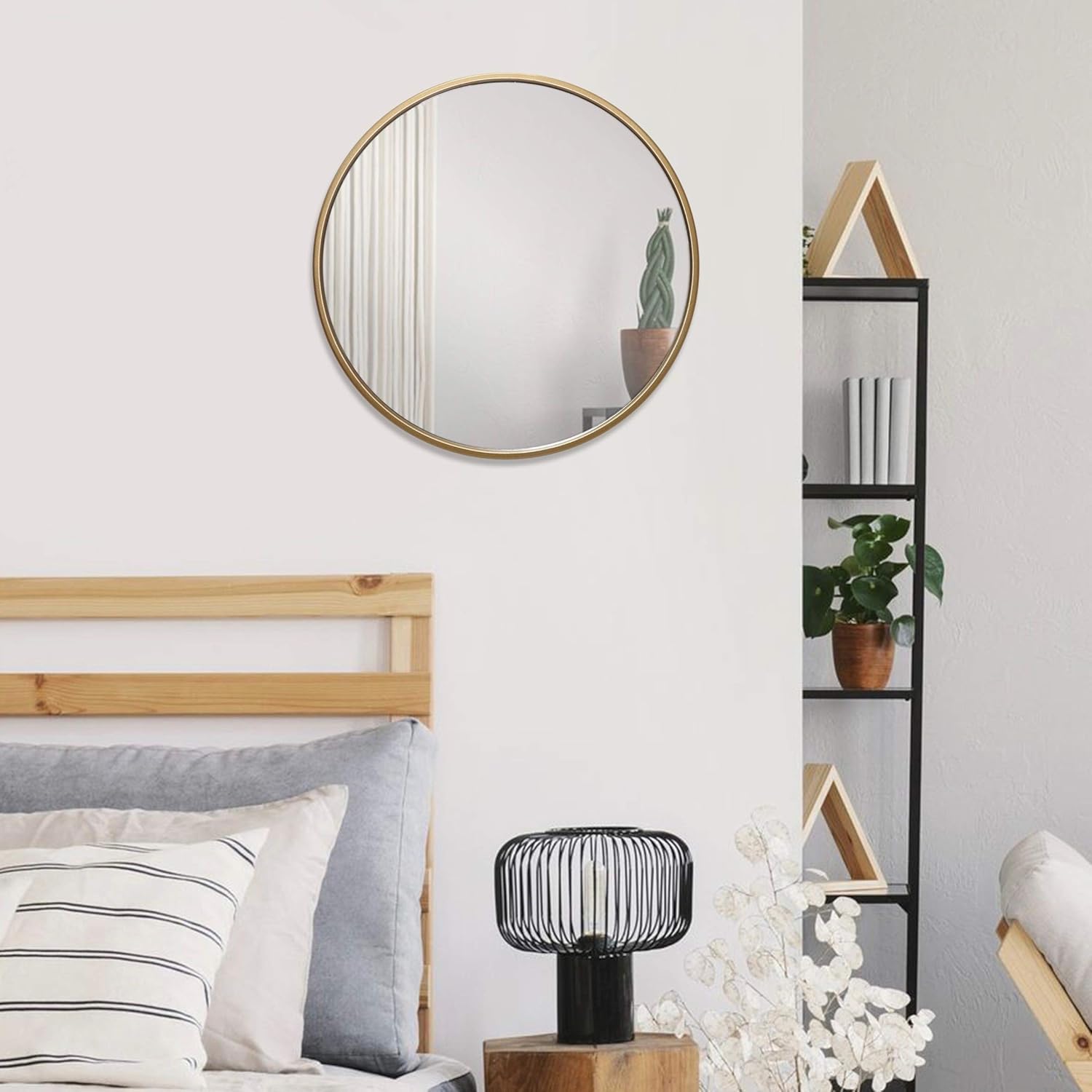 HBCY Creations Circle Wall Mirror Inch Round Wall Mirror for Entryways, Washrooms, Living Rooms and More (Gold, 16"): Furniture & Decor