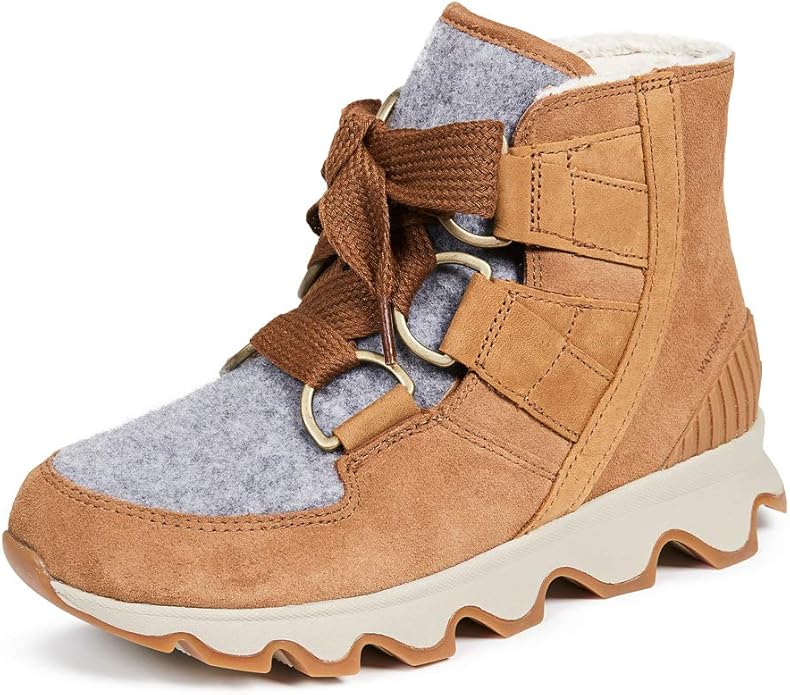 sorel kinetic short lace boot