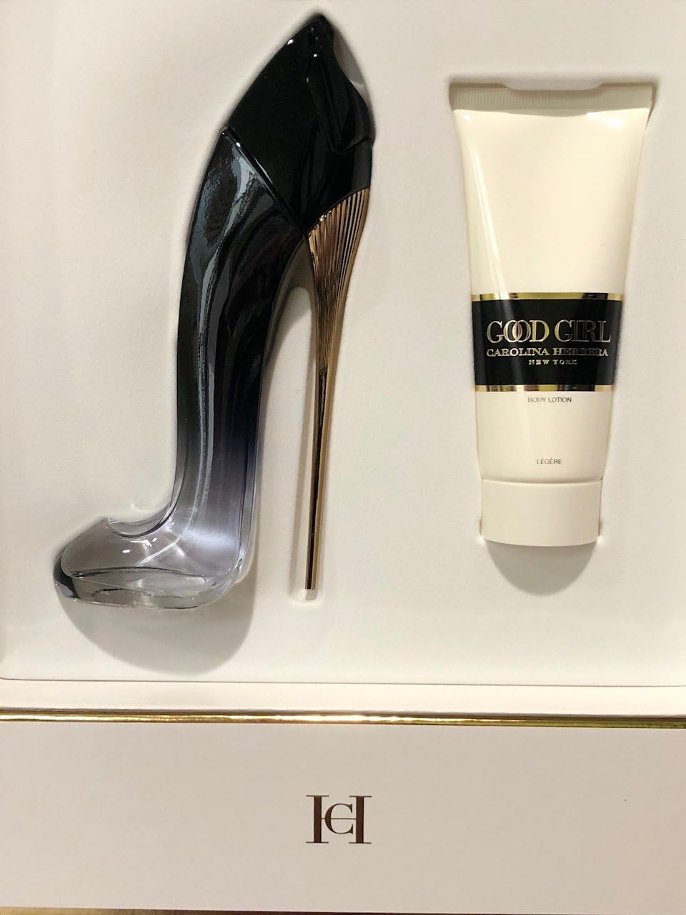 carolina herrera legere perfume