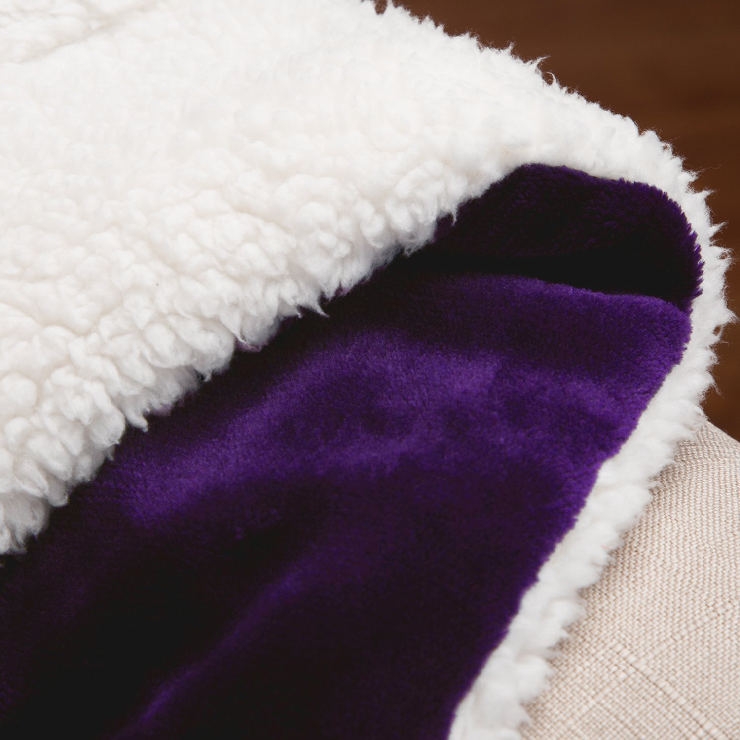 Flauschige Decke Violett 150x200cm Kuscheldecke mit super weiche Lammfell, Zweiseitige flauschige Sofadecke, Leichte Mikrofaser Fleece Decke Überwurf für Sofa und Couch von Bedsure