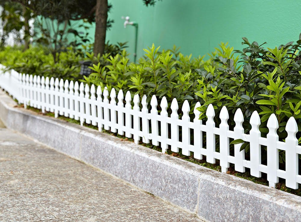 Wonderland Garden Fence Pack Of 8 Made Of Pp Pvc For Your Garden Amazon In Garden Outdoors