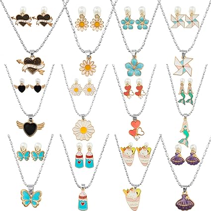 little girl play jewelry sets