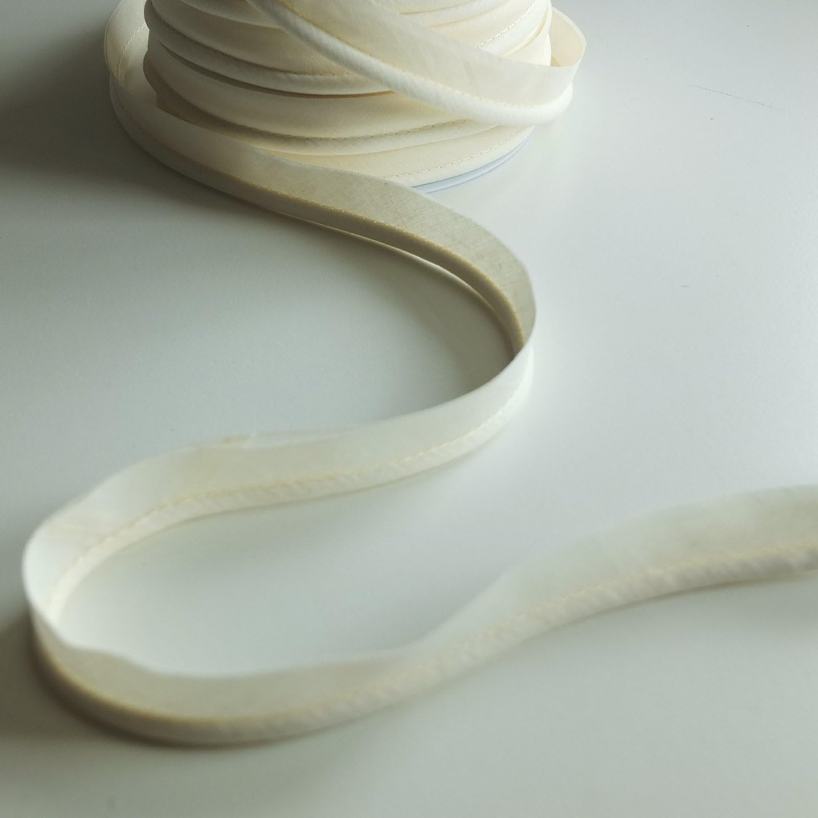 Ivory Cream Large flanged 7mm Insert Piping Cord Poly Cotton bias Cut - Sold by The Metre - Many Colours