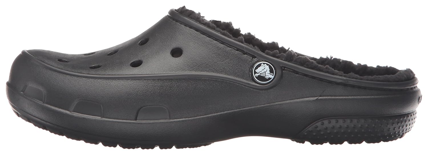 crocs women's freesail plushlined clogs