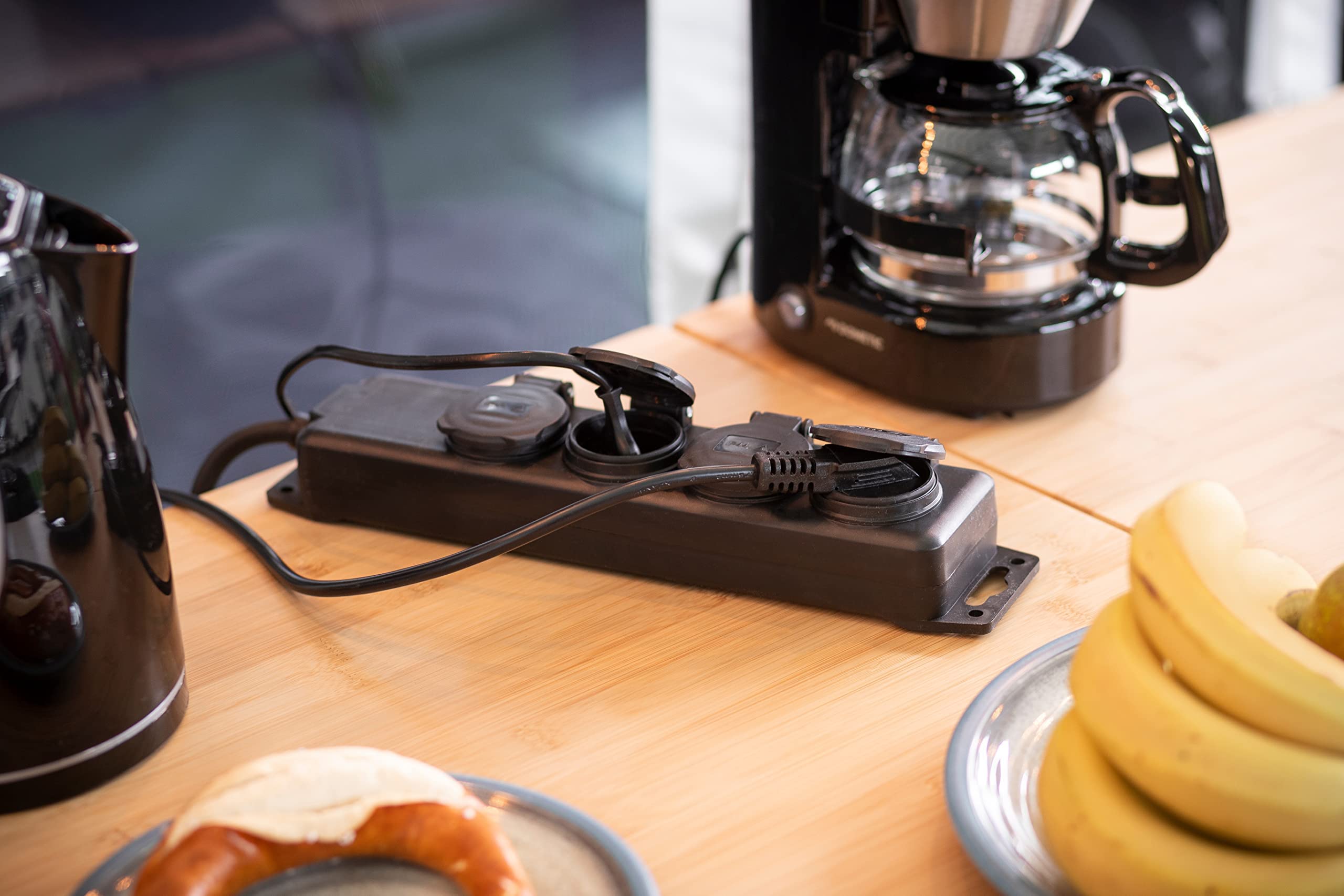 Brennenstuhl Steckdosenverteiler IP44 4-Fach (Steckdosenleiste für den Baustelleneinsatz und den ständigen Einsatz im Freien, 2m Kabel) schwarz 3