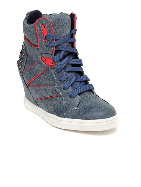 roadster sneakers for women