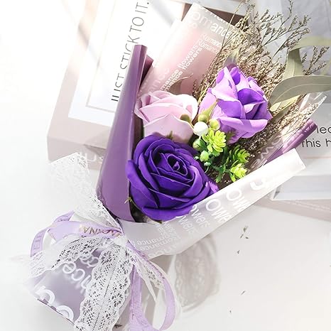 Amazon プレゼント用 花束 薔薇 ソープフラワー 造花 サプライズ 入浴剤 オシャレ 枯れない 防カビ 庭園 キッチン 卒業祝い 正月祝い バレンタインデー 披露会 前撮り Love 成人式 ボックス付き パープル 造花 オンライン通販