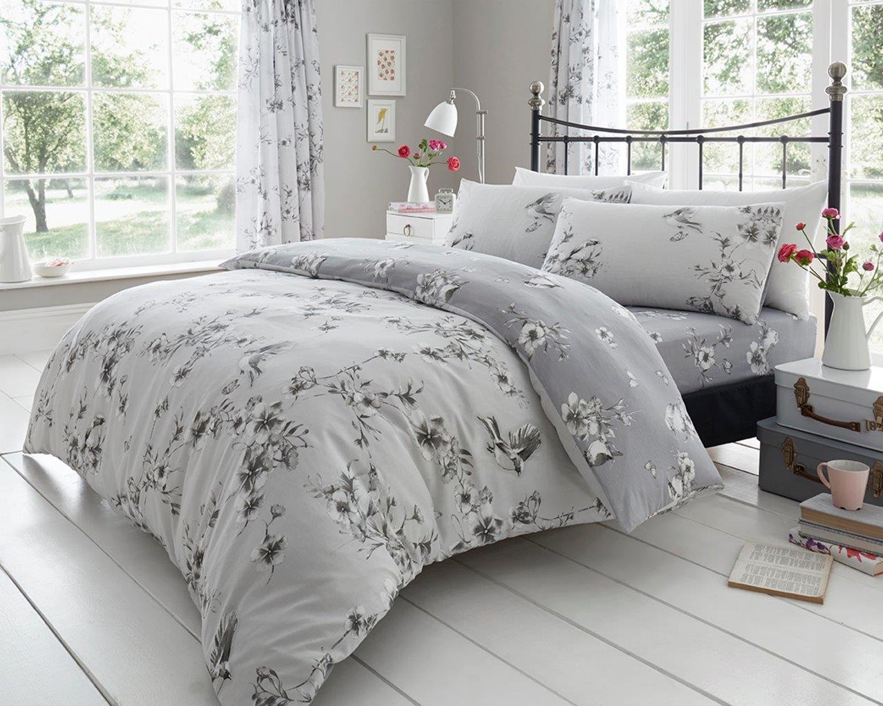 GC GAVENO CAVAILIA Floral Duvet Cover Double | Reversible Botanical Sparrow Quilt Covers Bed Sets With Pillowcases | Premium Birdie Blossom Bedding Set | Grey 3 Pieces