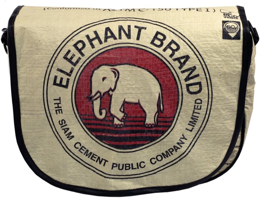 Global Fashion Mission Messenger Bag Black Piping Elephant