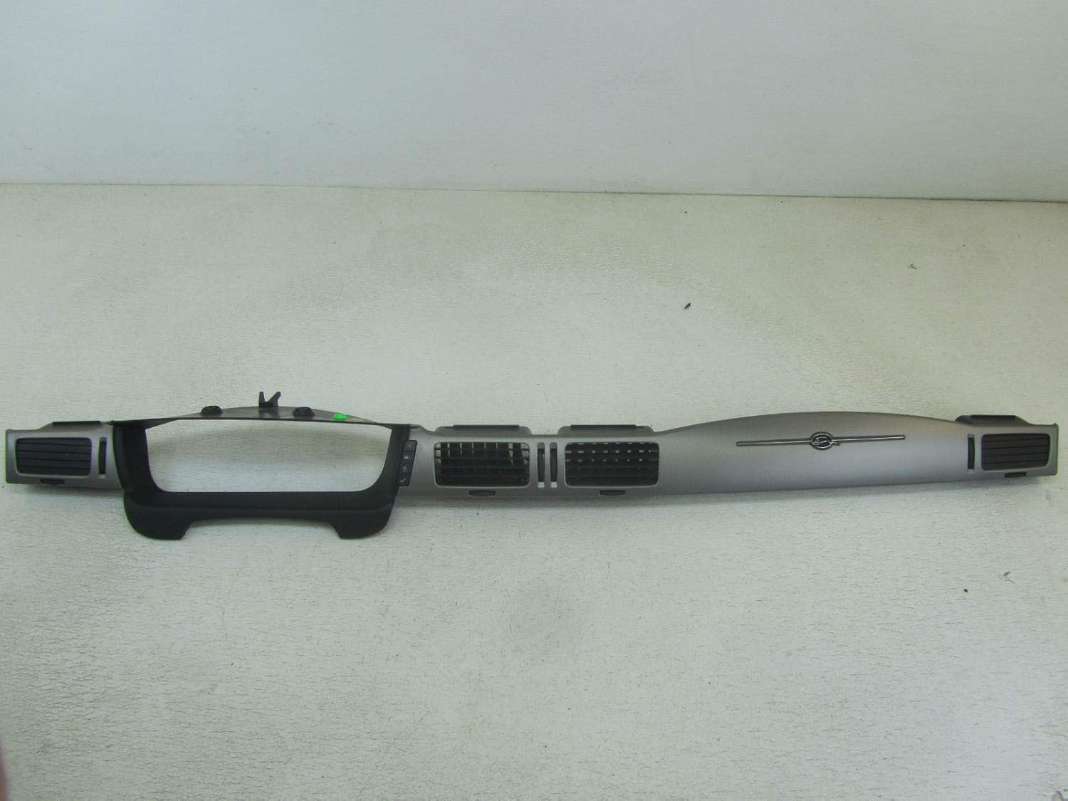 Morad Parts 06 Chevy Impala Silver Dash Bezel Trim Panel Cluster Housing 15821870