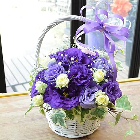 Amazon エルフルール 生花 トルコキキョウ 白バスケットアレンジメント パープル フラワーアレンジメント オンライン通販