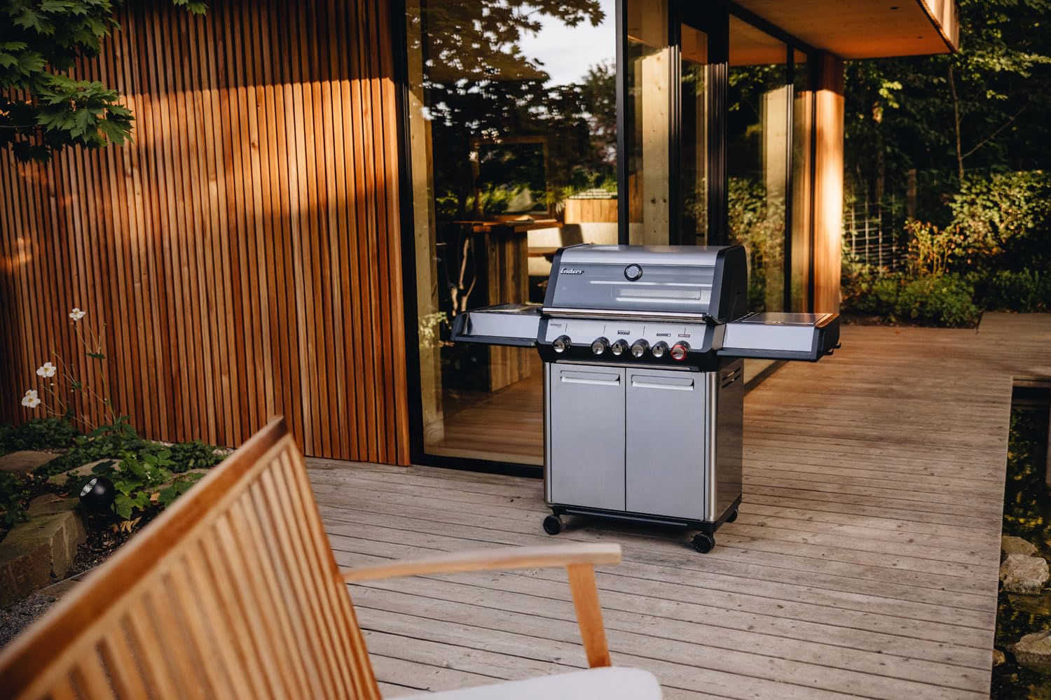 Enders® Gasgrill MONROE PRO 4 SIKR TURBO, 4-Edelstahlbrenner, Seitenkocher, Infrarot-Backburner, Sichtfenster, HEAT RANGE™, SWITCH GRID™, 800 °C TURBO ZONE™, SIMPLE CLEAN™, #8362 3
